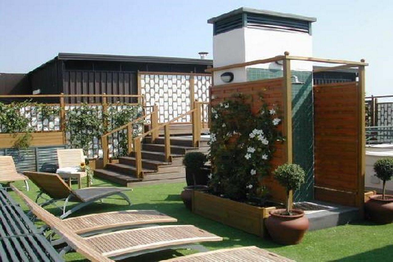 Ramada By Wyndham Neapel